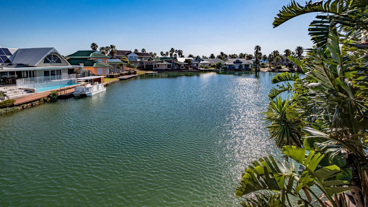 The Ark Guesthouse At Marina Martinique Jeffreys Bay Exterior photo