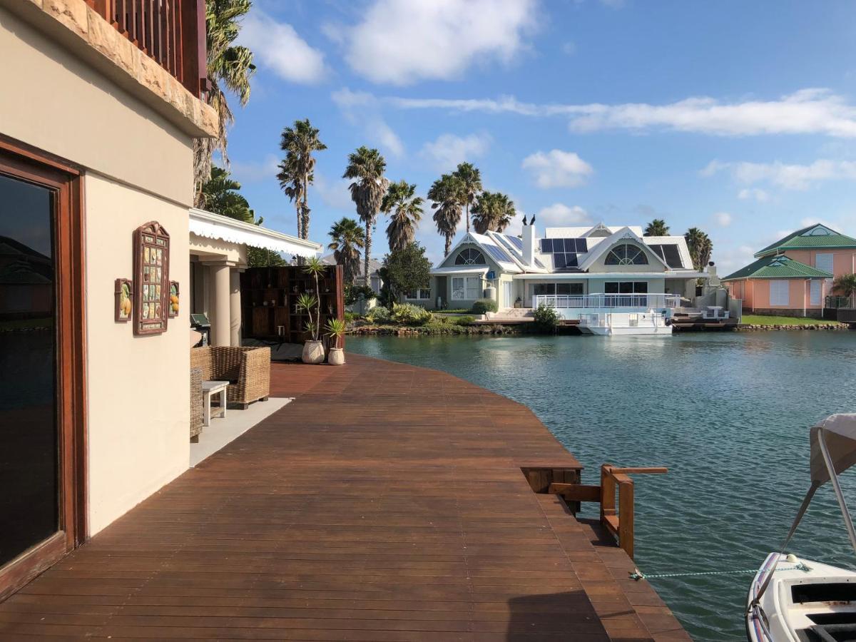 The Ark Guesthouse At Marina Martinique Jeffreys Bay Exterior photo