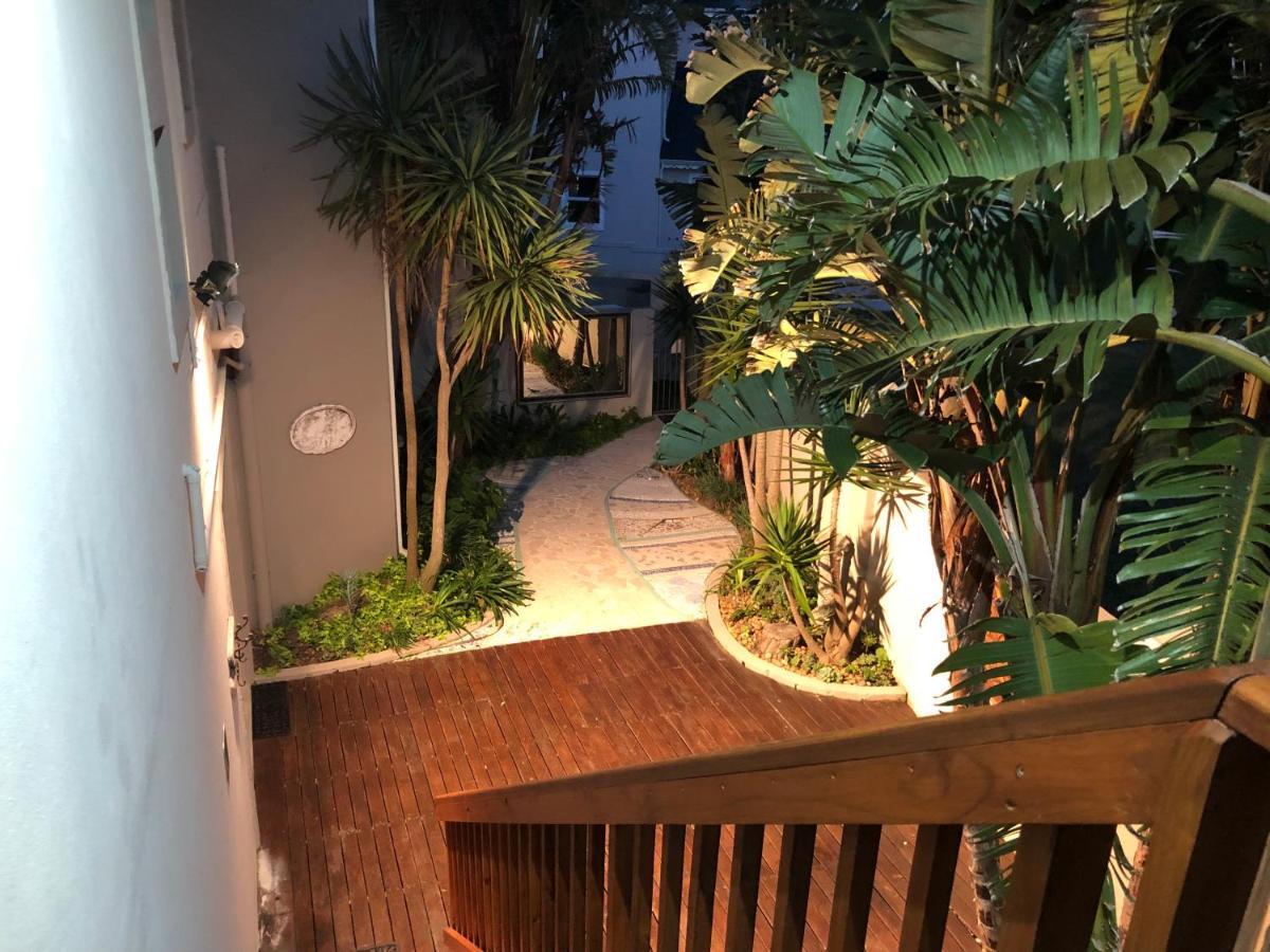 The Ark Guesthouse At Marina Martinique Jeffreys Bay Exterior photo